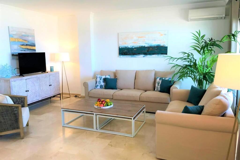 Penthouse Bermuda Beach 2 에스테포나 외부 사진